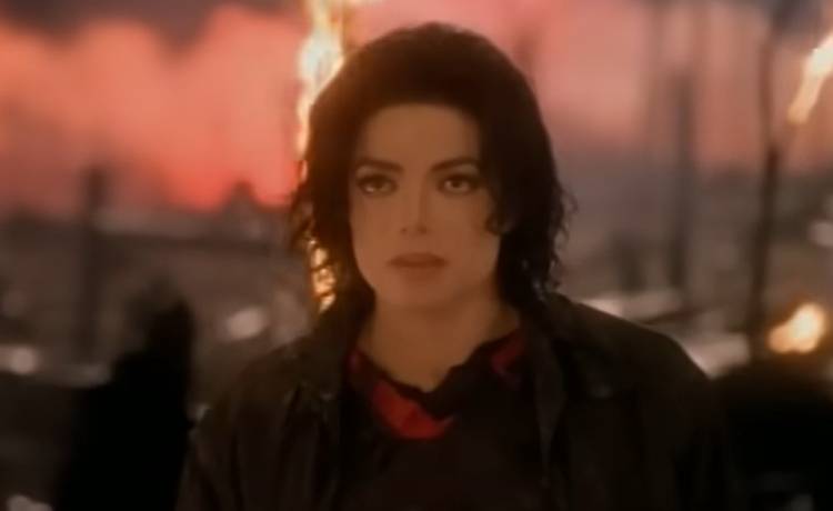 Michael Jackson w teledysku " Earth Song", fot. YouTube/Michael Jackson
